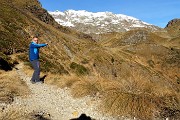 18 Sentiero in traverso su alta Val Serrada